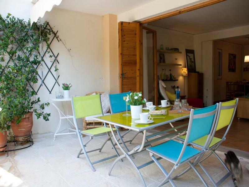 Comfortable garden Apt near Vouliagmeni beach Athen Eksteriør bilde