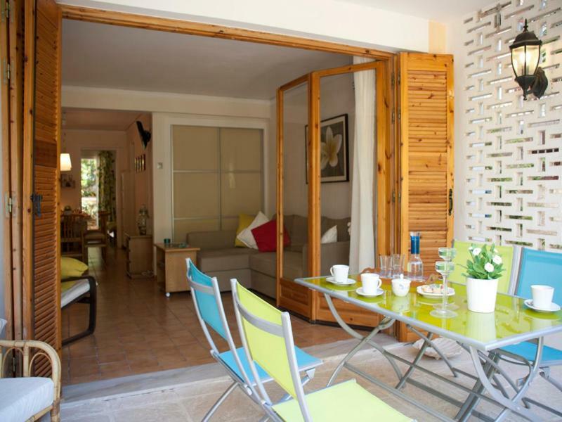 Comfortable garden Apt near Vouliagmeni beach Athen Eksteriør bilde