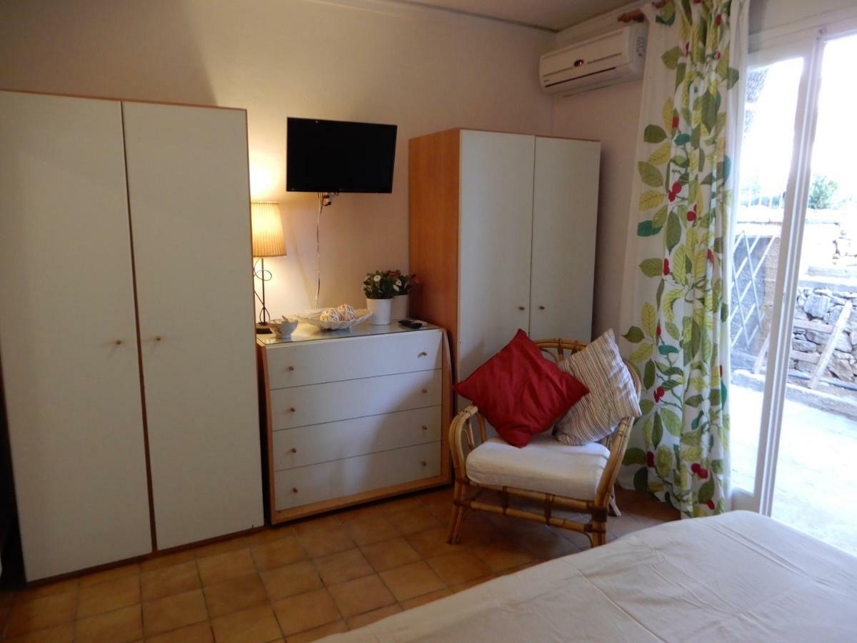 Comfortable garden Apt near Vouliagmeni beach Athen Eksteriør bilde
