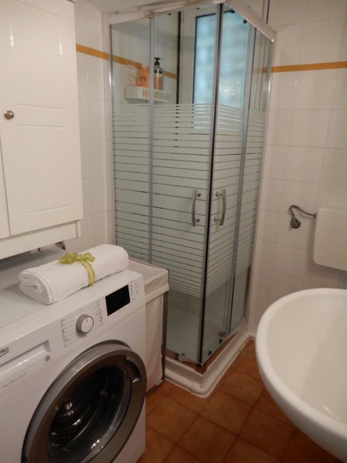 Comfortable garden Apt near Vouliagmeni beach Athen Eksteriør bilde